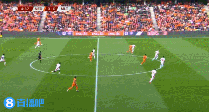 mk体育官方网站入口克鲁伊维特造点，德佩主罚命中荷兰领先